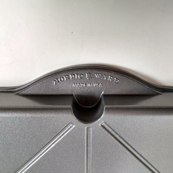 Nordic Ware Mini Scone Cornbread Pan Nonstick Cast Aluminum 9.5" Square USA NWOT - Picture 6 of 7